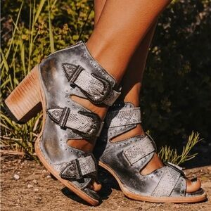 Freebird by Steven Violet size 9